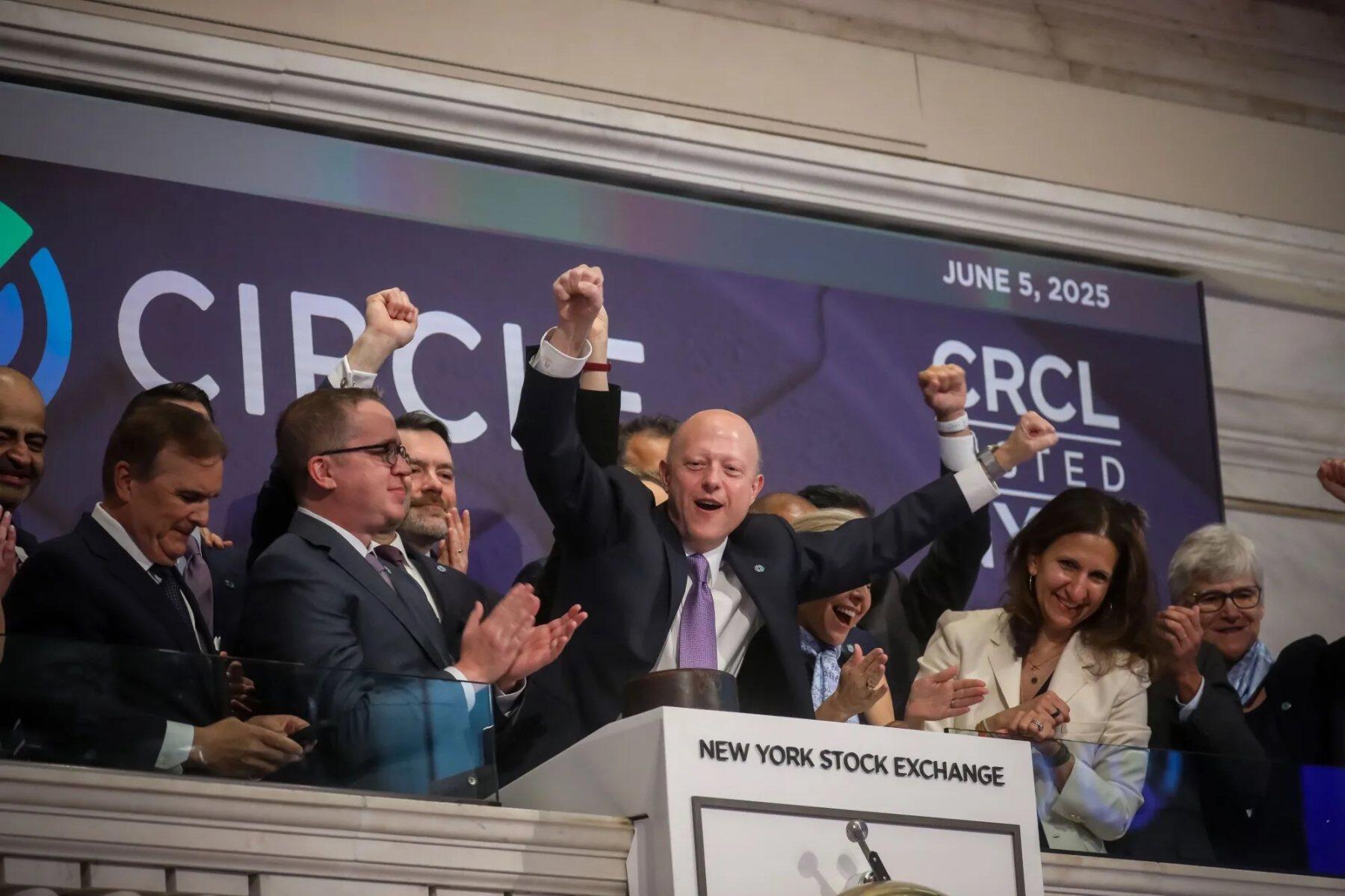 The Lone Warrior's Battle for Compliance: How Did Circle's CEO Break Through the Tether Siege and the Interest Rate Wint