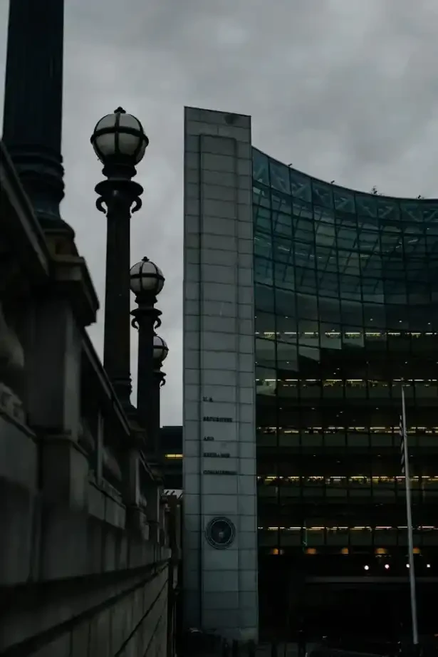 The New York Times: Trump is pushing cryptocurrency into a capital frenzy.