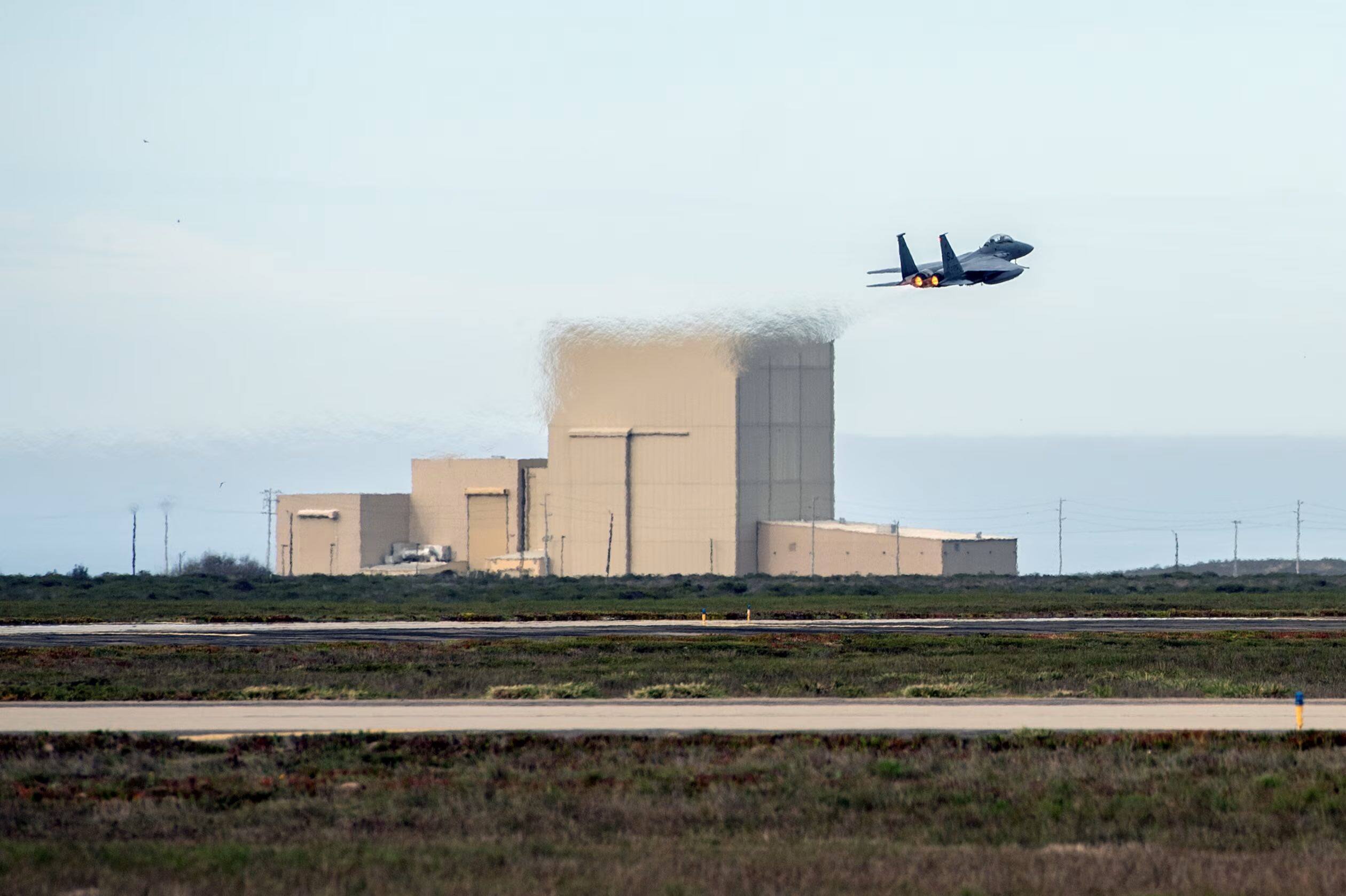 A US Soldier’s Investment Story: Missiles and Stock Charts Soar Together, Military Bases Become the Craziest Spots for Cryptocurrency Trading in the US