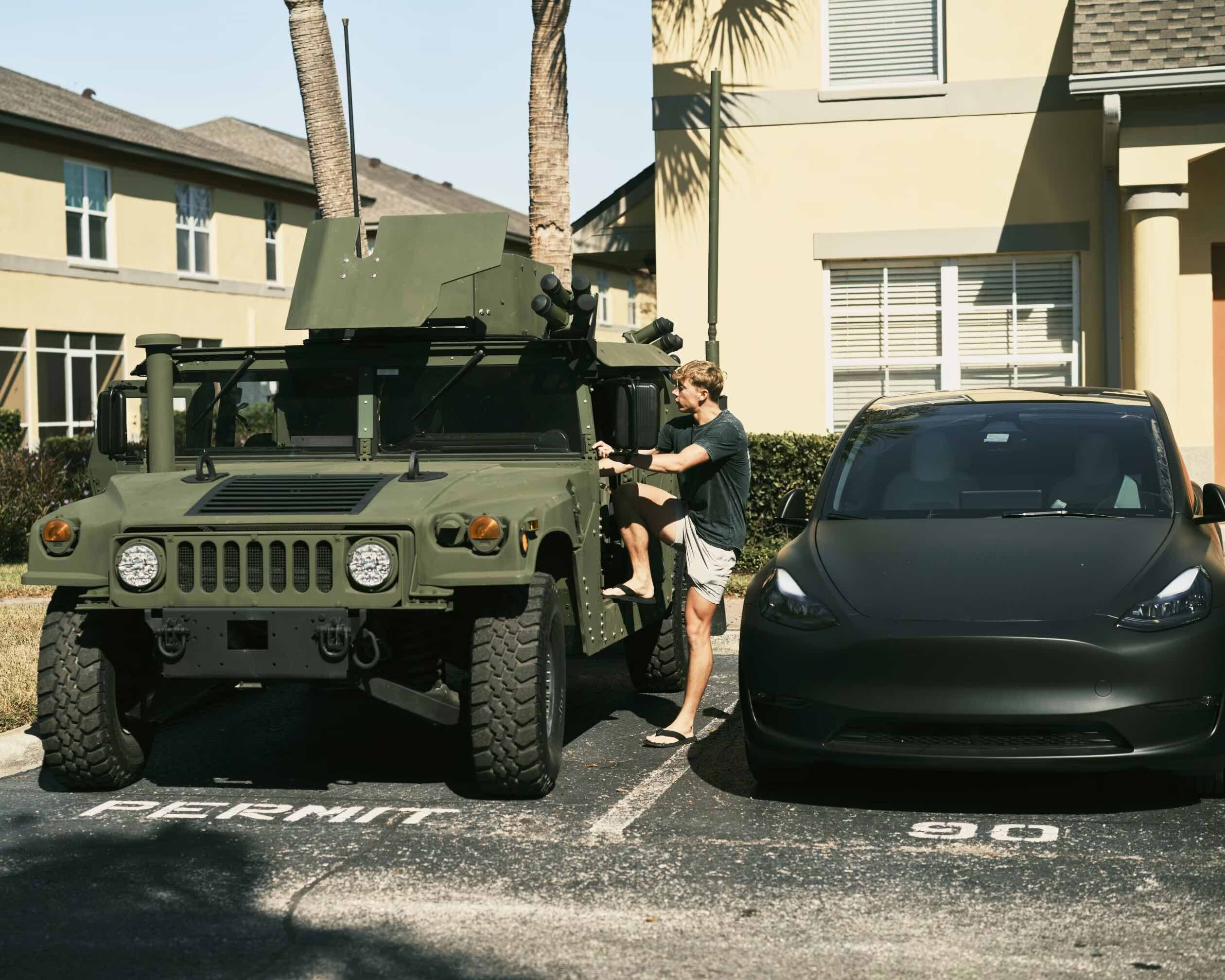 A US Soldier’s Investment Story: Missiles and Stock Charts Soar Together, Military Bases Become the Craziest Spots for Cryptocurrency Trading in the US